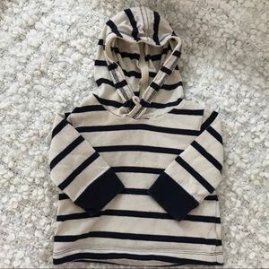 BabyGap sweatshirt in 3-6 months
